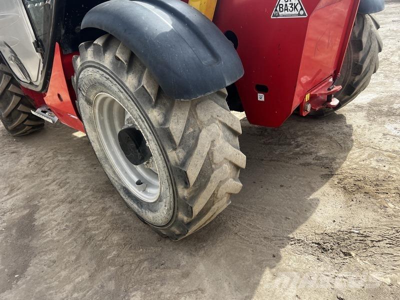 Manitou MT733 Teleskopické manipulátory