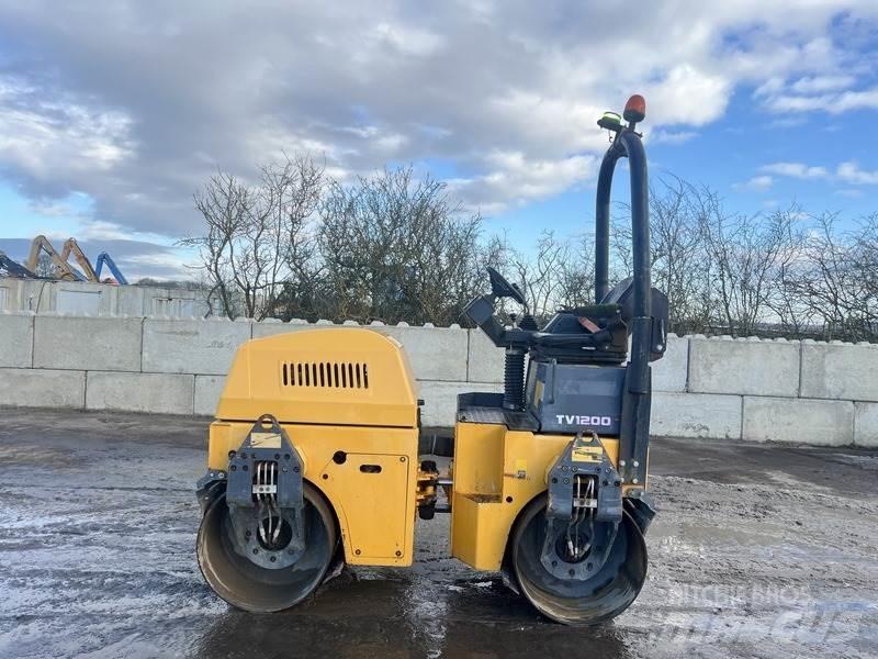 Mecalac TV1200 Tandemové válce