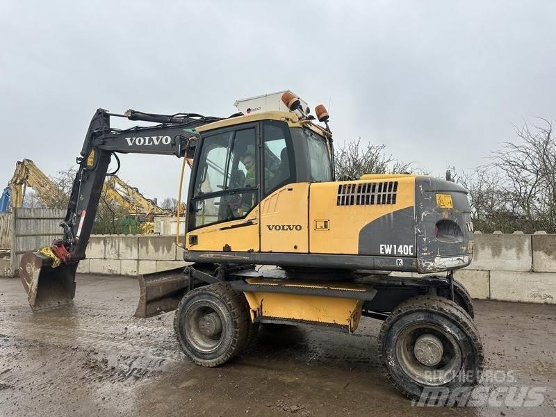 Volvo EW140 Kolová rýpadla