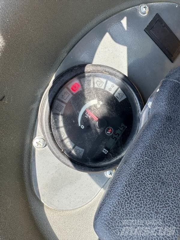 Wacker Neuson 1001 Vyklápěcí dempry