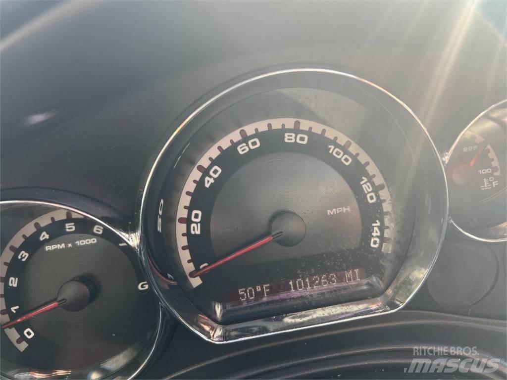 Pontiac G6 Osobní vozy