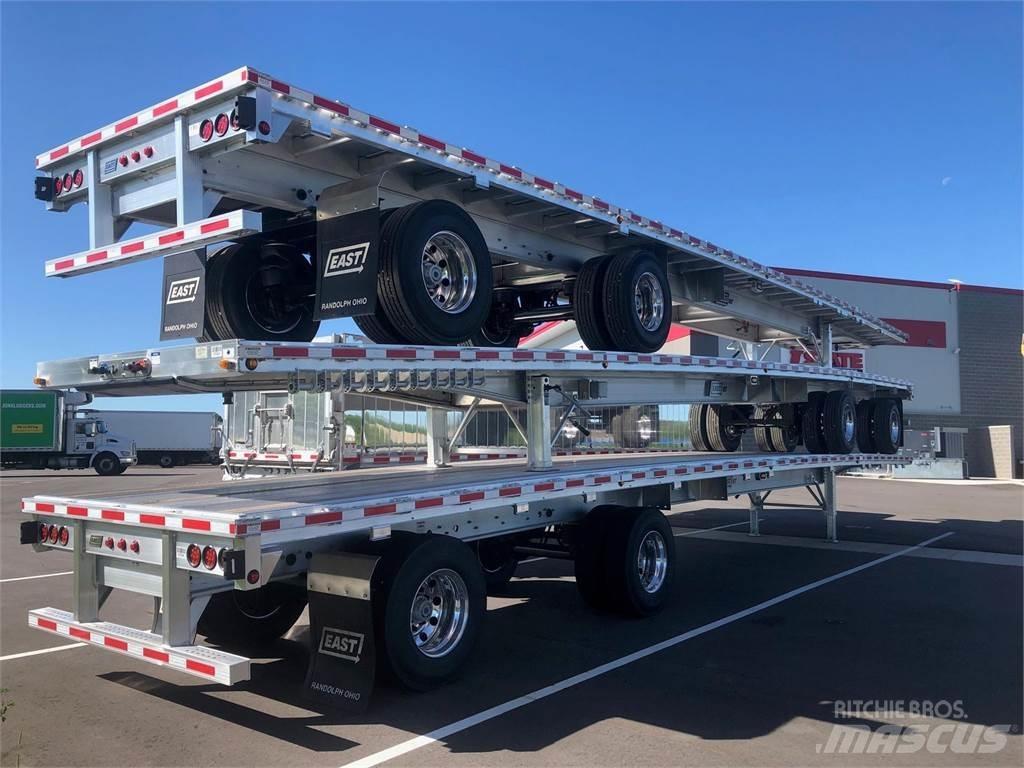 East Mfg FLATBED Valníky