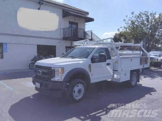 Ford F550 CONTRACTOR Skříňová nástavba