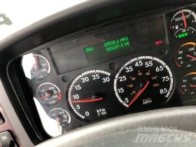 Freightliner 114SD Nákladní vozidlo bez nástavby