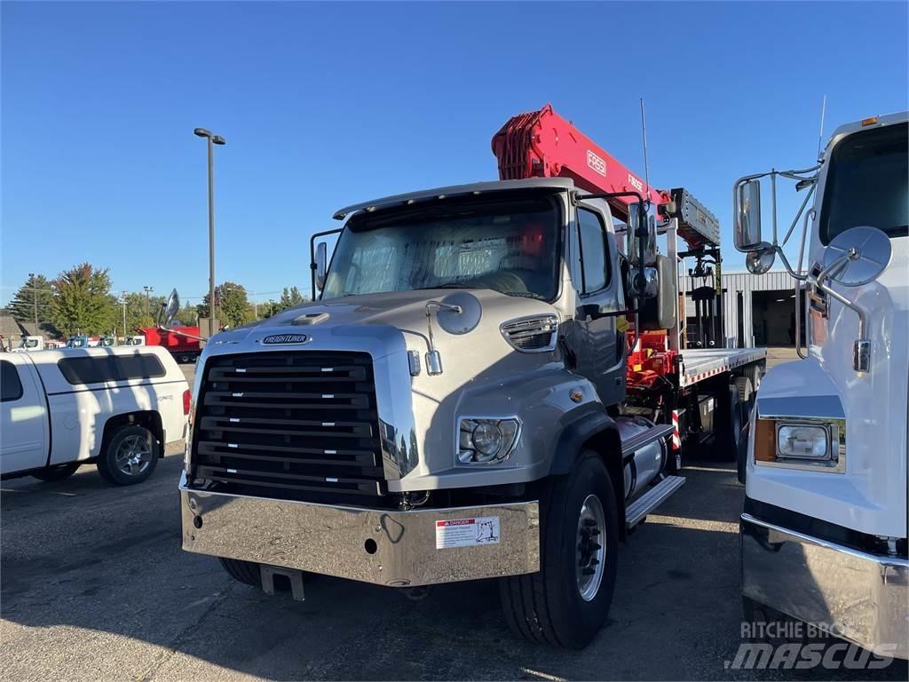 Freightliner 114SD Nákladní vozidlo bez nástavby