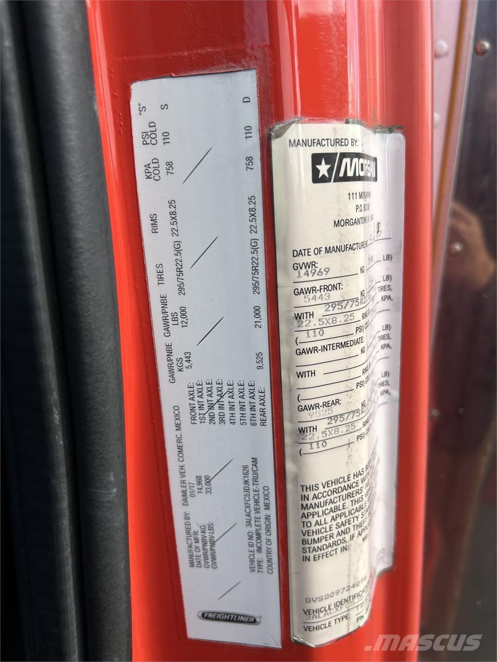 Freightliner M2 Skříňová nástavba