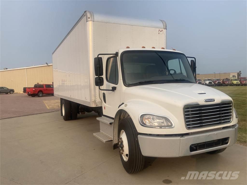 Freightliner M2 106 Nákladní vozidlo bez nástavby