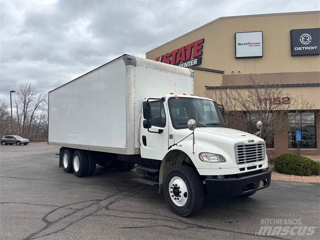 Freightliner M2 106 Skříňová nástavba