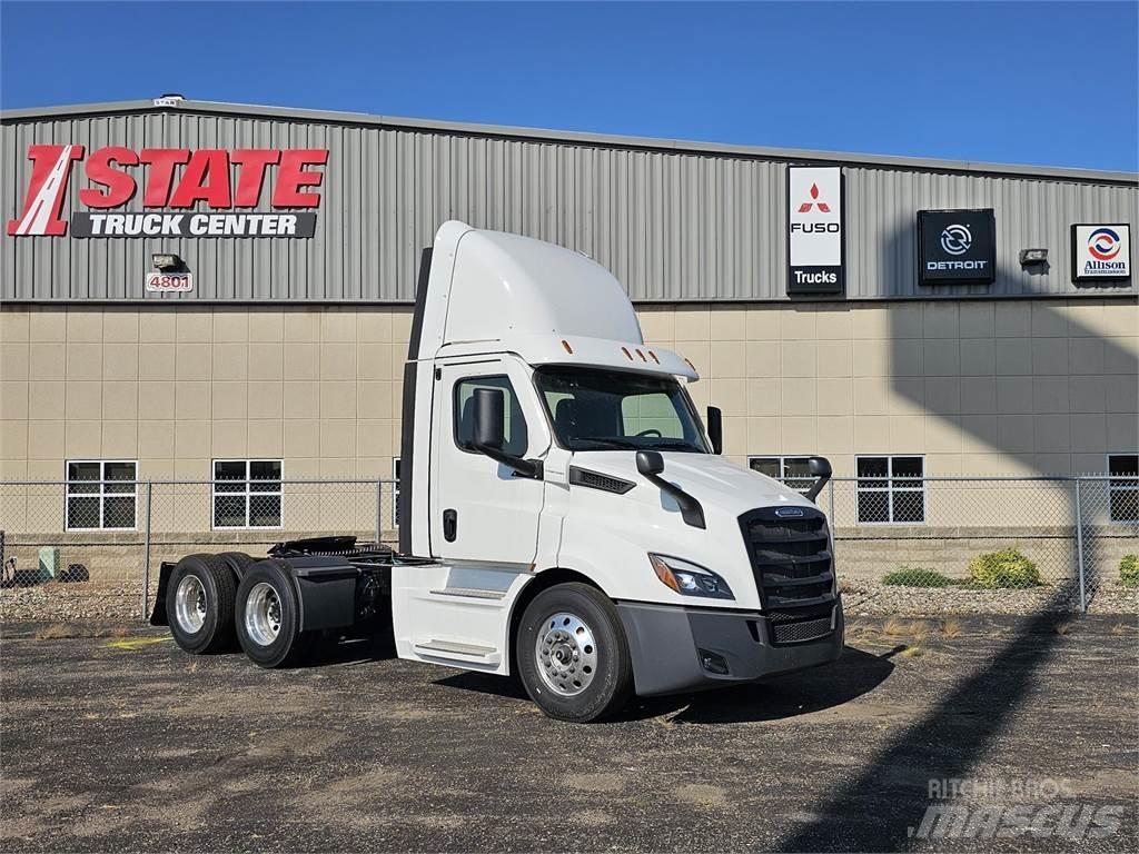 Freightliner PE116DC Tahače