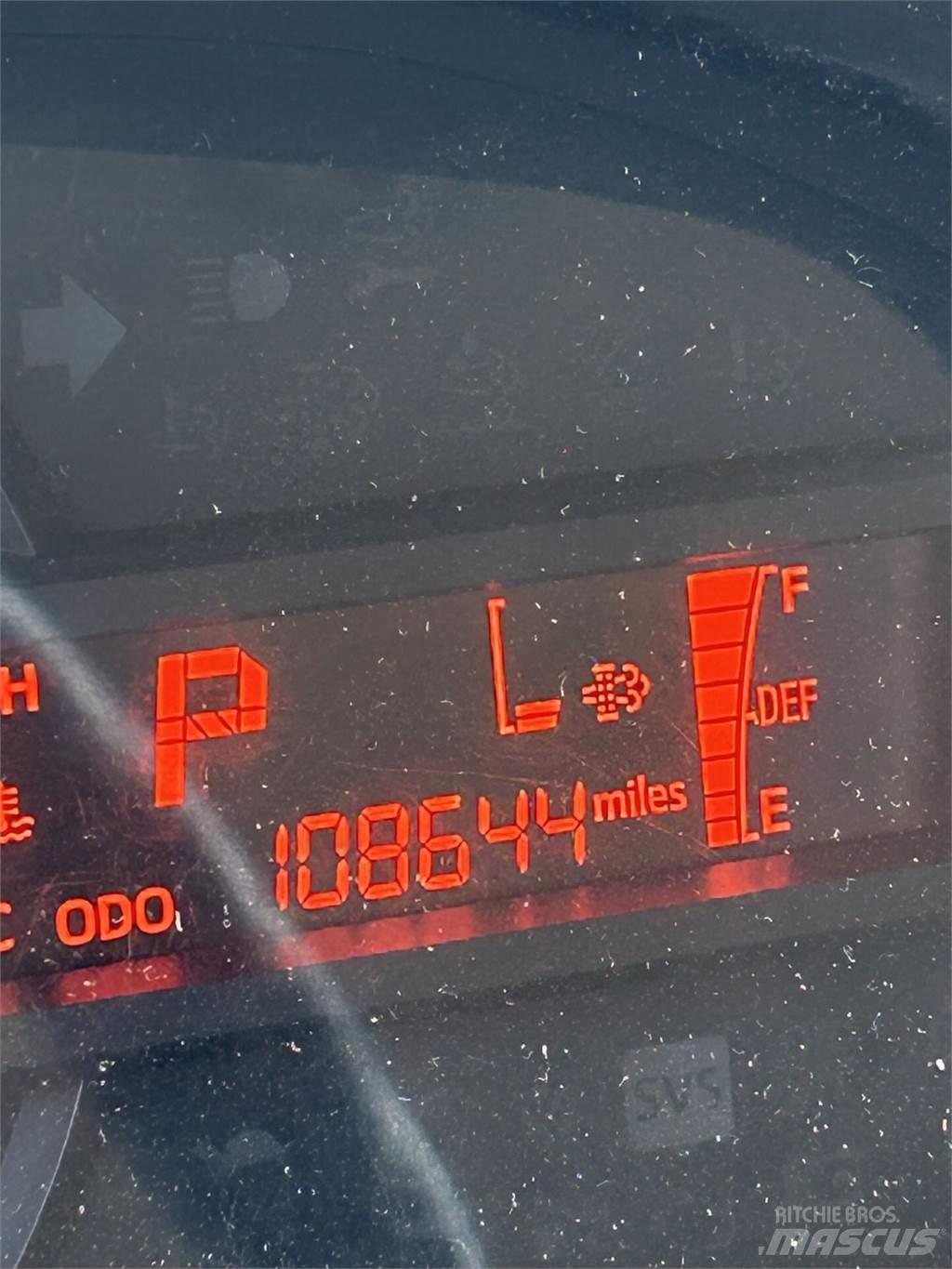Hino 195 Skříňová nástavba
