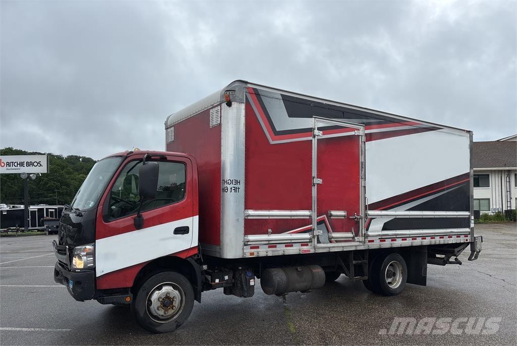 Hino 195 Skříňová nástavba