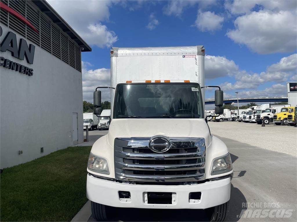 Hino 268 Skříňová nástavba