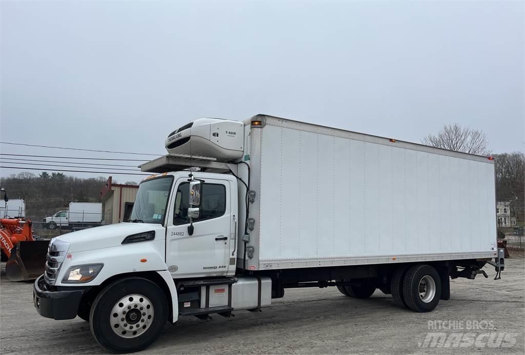 Hino 268 Skříňová nástavba