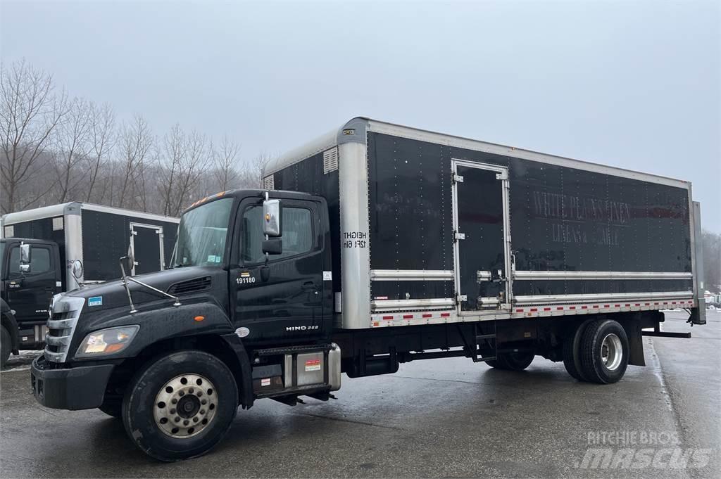 Hino 268A Skříňová nástavba