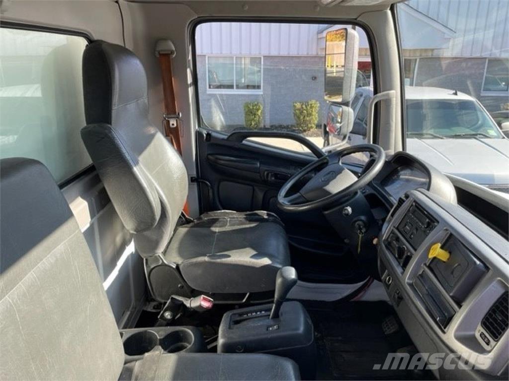 Hino 268A Skříňová nástavba