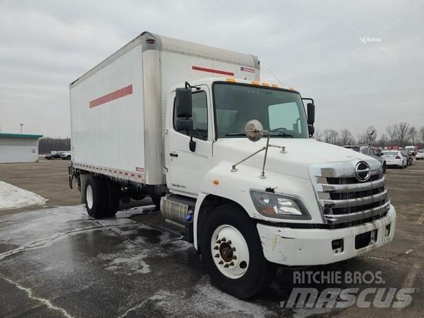 Hino 338 Skříňová nástavba