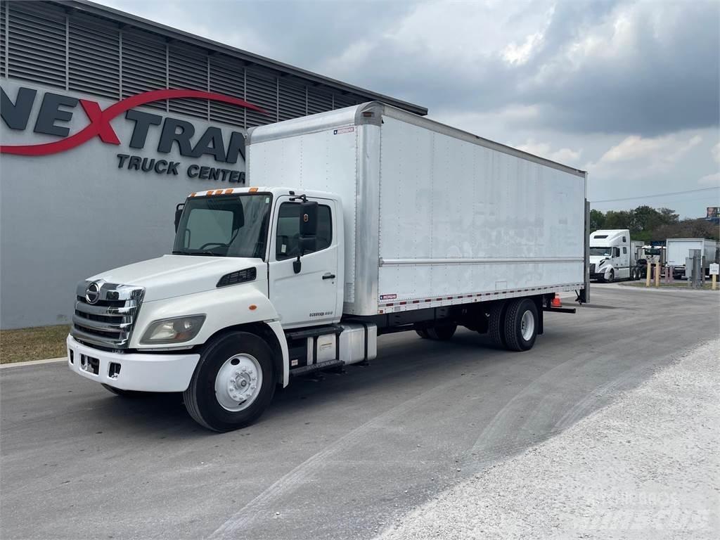 Hino 338 Skříňová nástavba