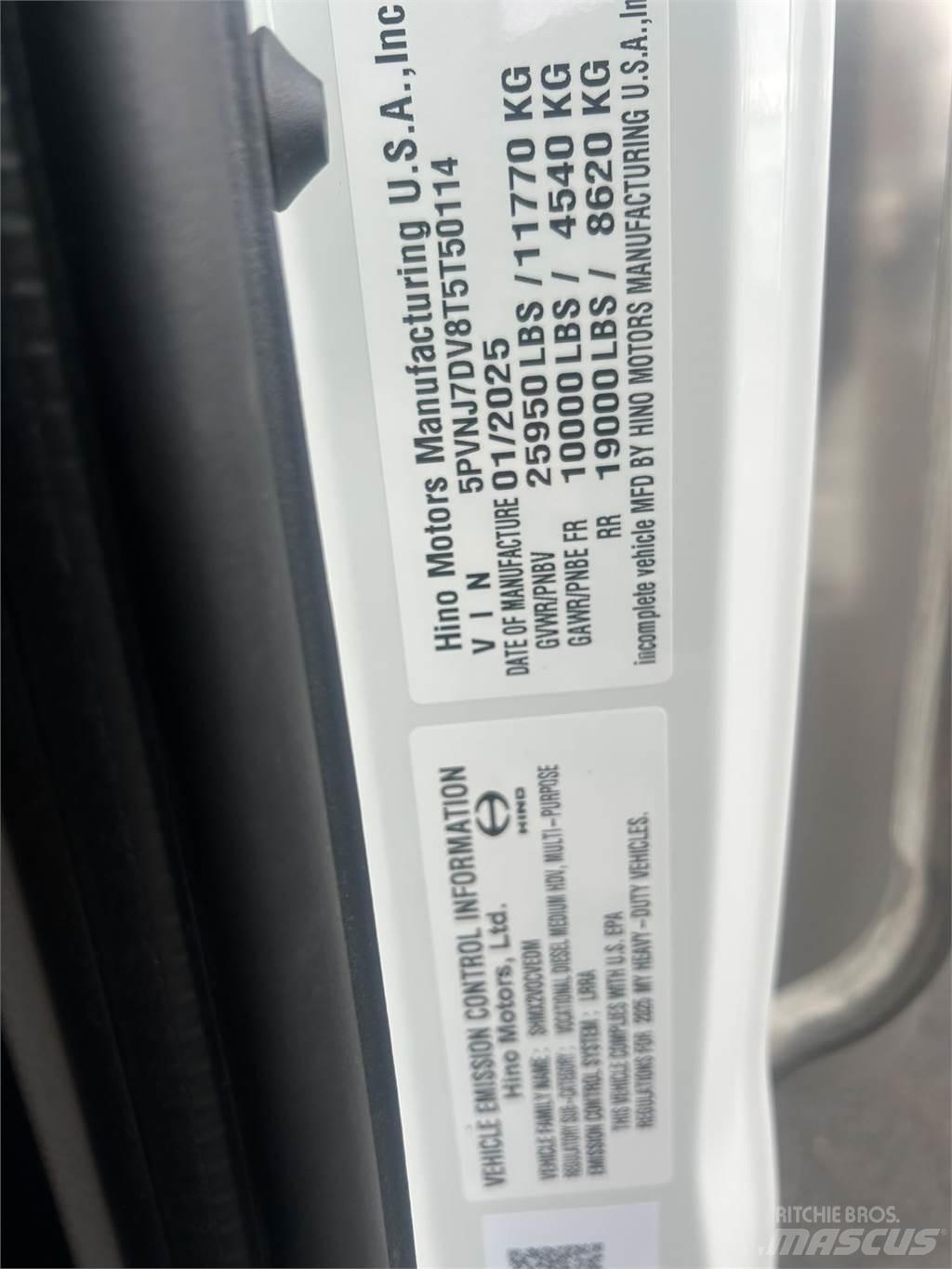 Hino L6 Skříňová nástavba