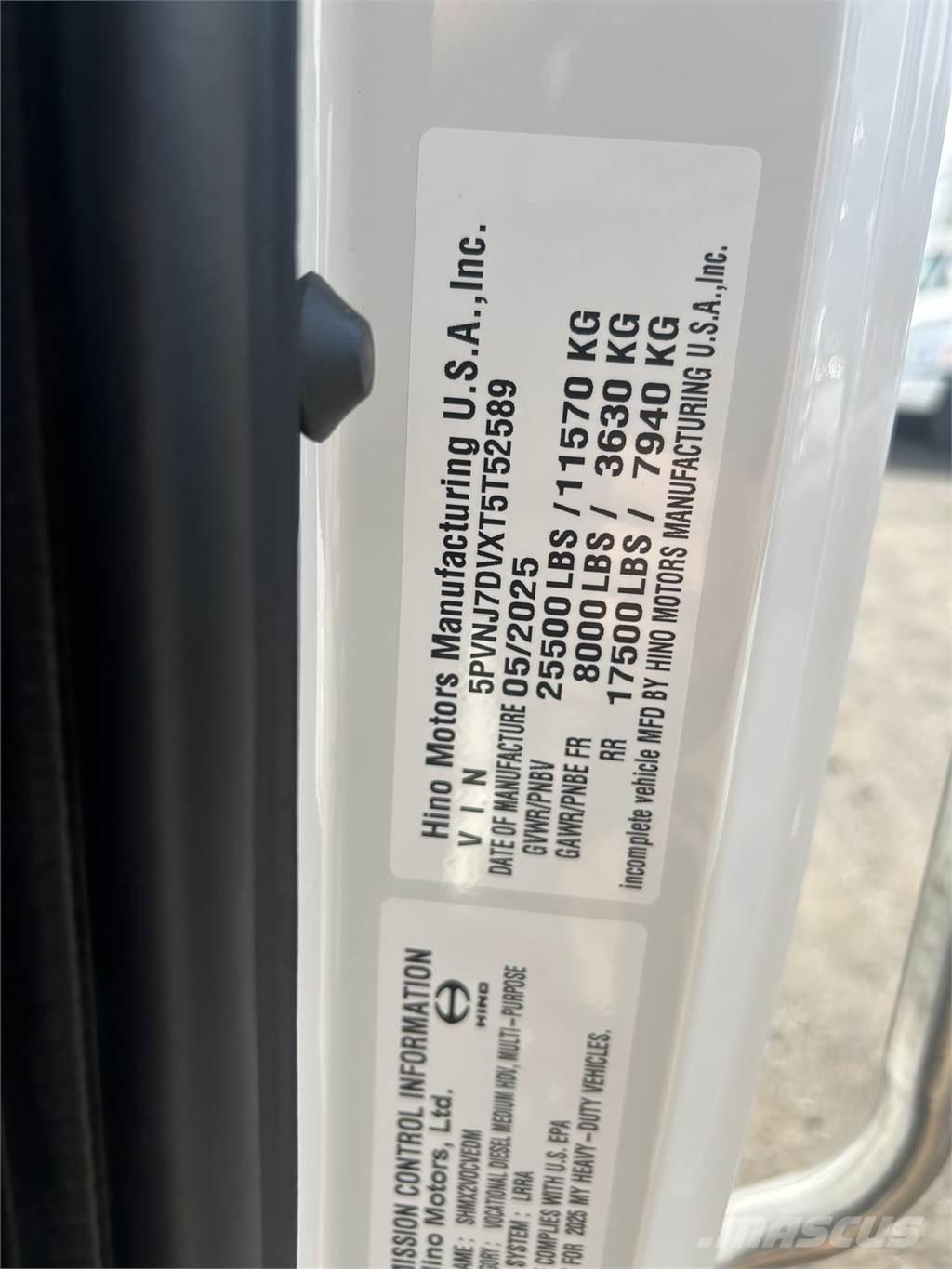 Hino L6 Nákladní vozidlo bez nástavby