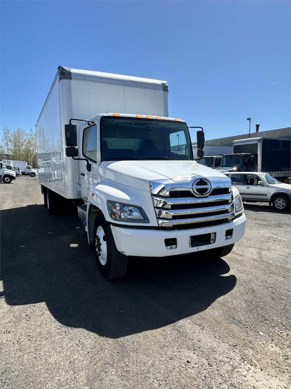 Hino L6 Skříňová nástavba