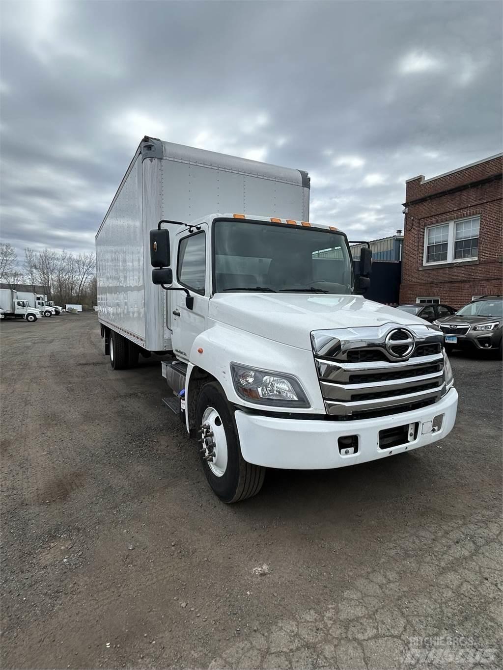 Hino L6 Skříňová nástavba