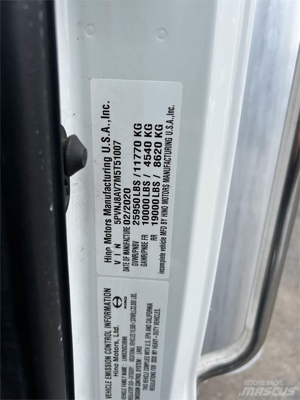 Hino L6 Skříňová nástavba