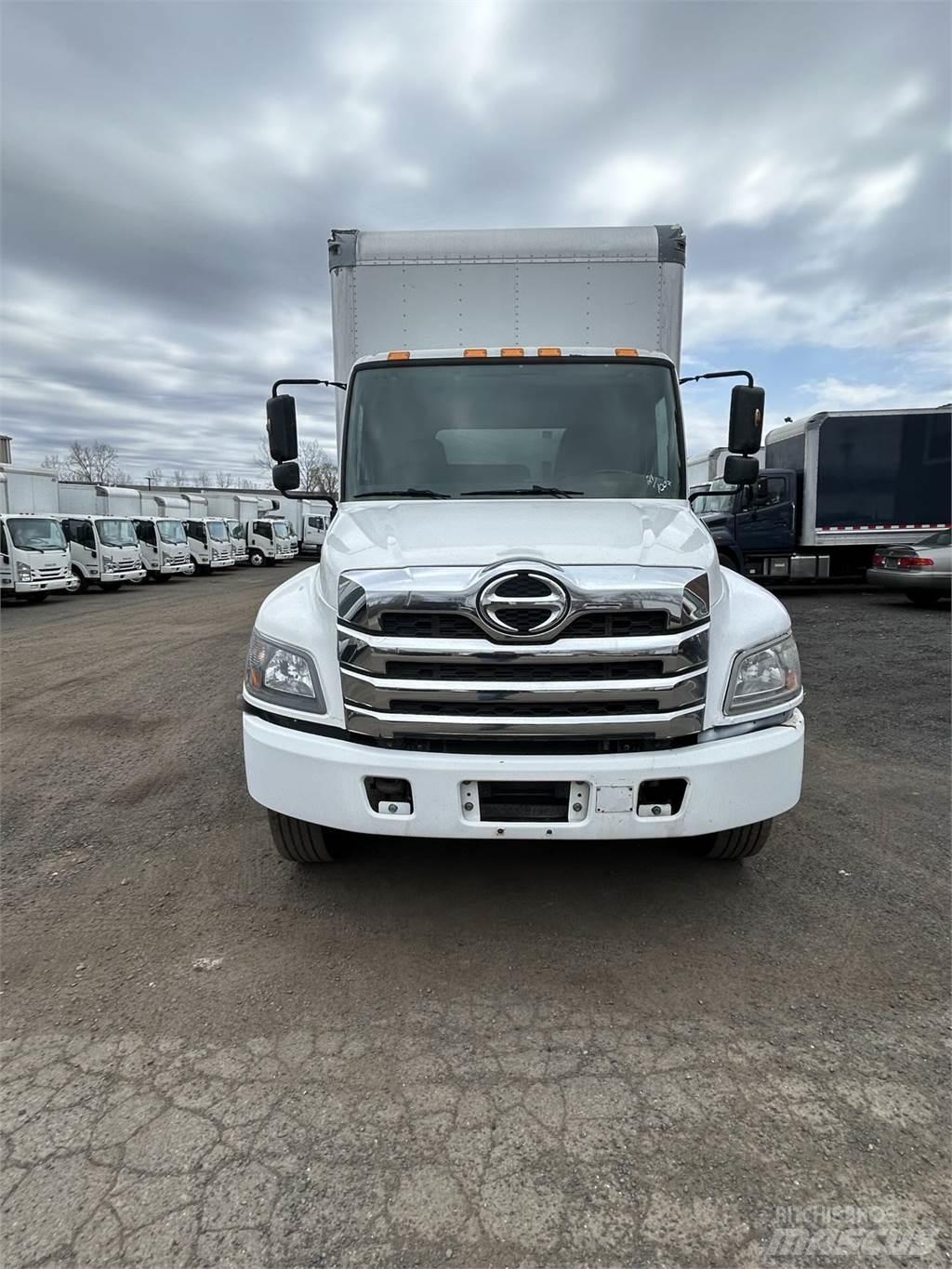 Hino L6 Skříňová nástavba
