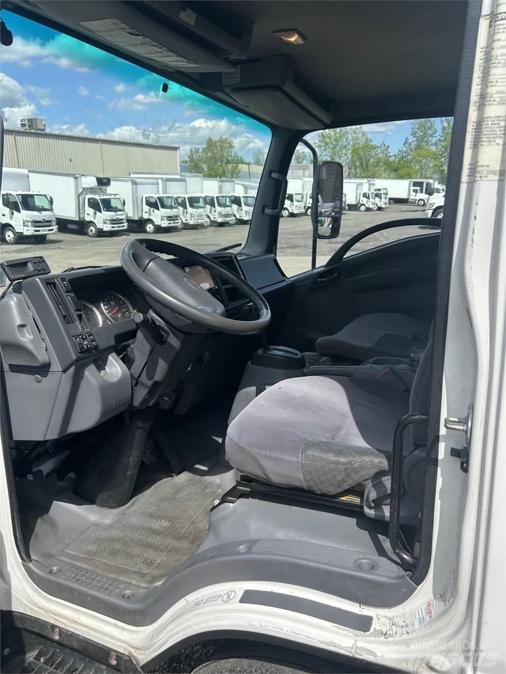 Isuzu NPR HD Skříňová nástavba