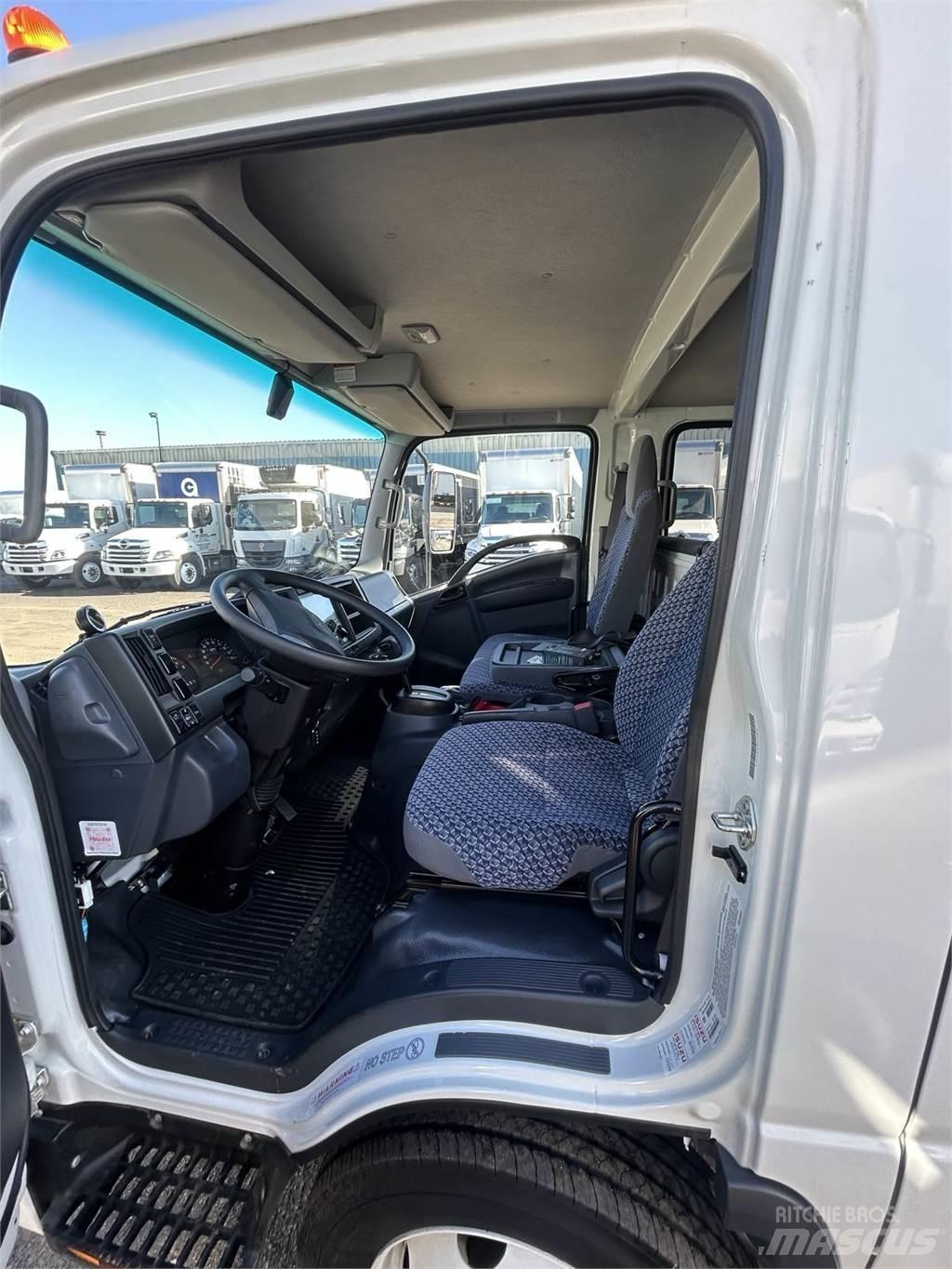 Isuzu NPR HD DC Skříňová nástavba