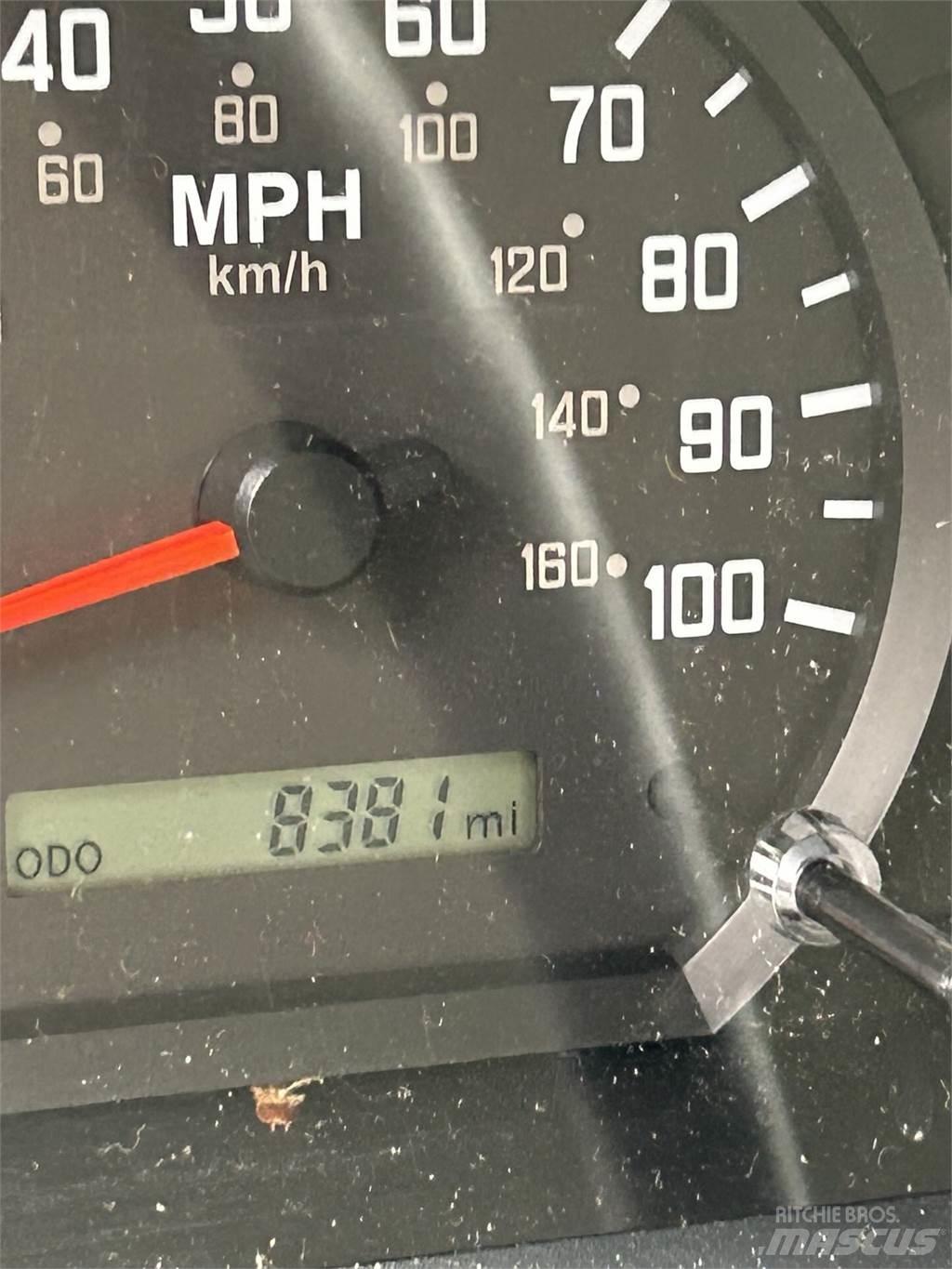 Isuzu NPR HD DC Sklápěče