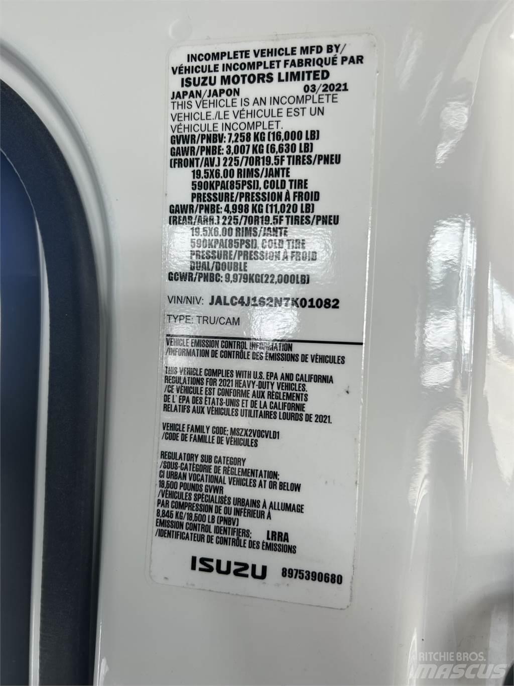 Isuzu NPR XD DC Skříňová nástavba