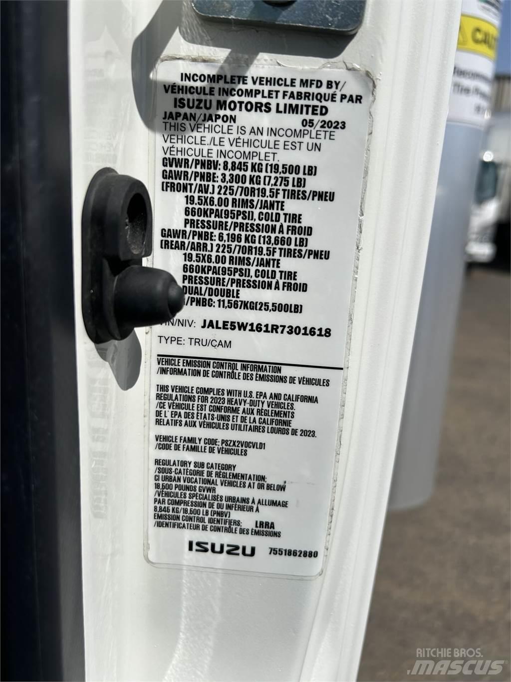 Isuzu NRR Skříňová nástavba
