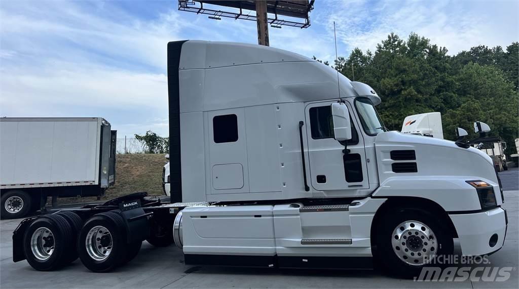 Mack AN64T Tahače