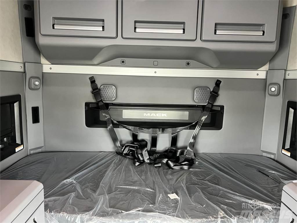 Mack AN64T Tahače