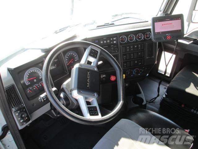 Mack AN64T Tahače