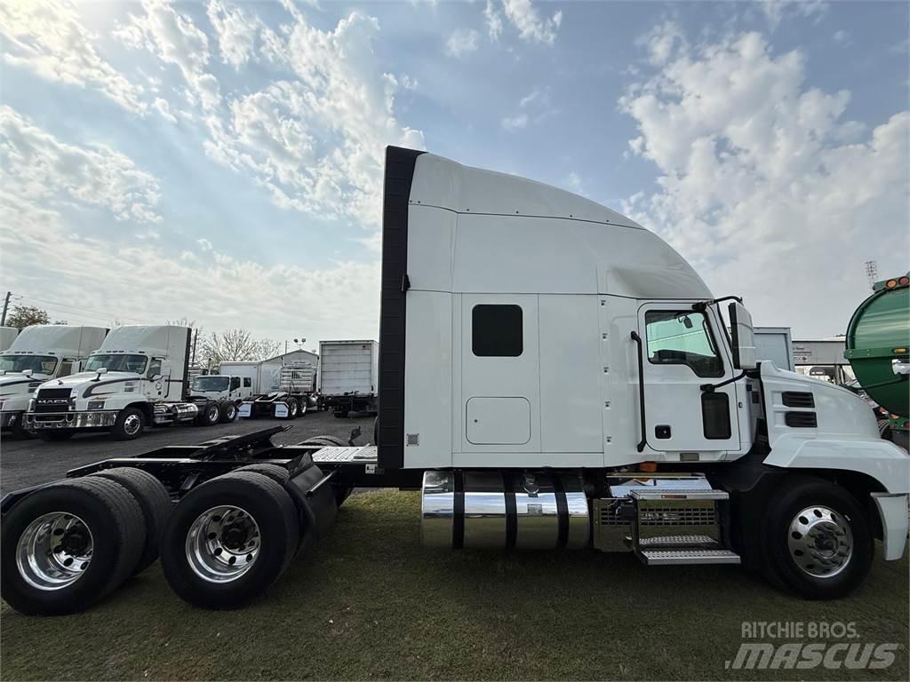 Mack AN64T Tahače