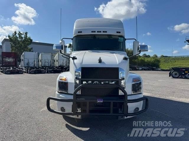 Mack AN64T Tahače