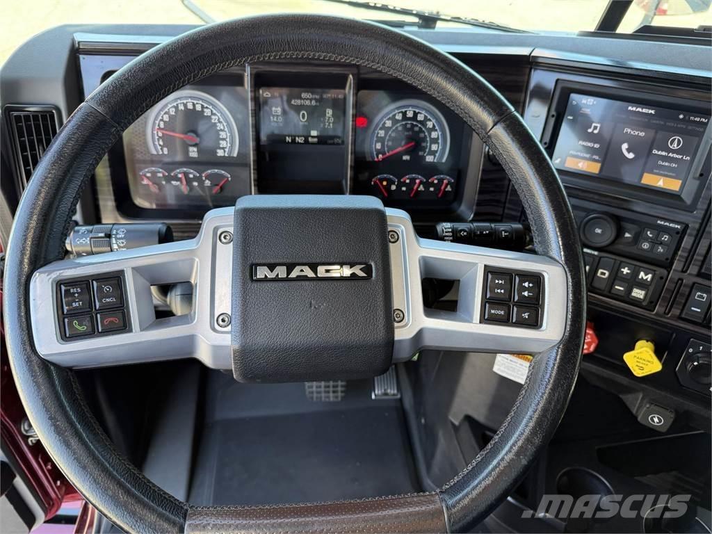 Mack AN64T Tahače