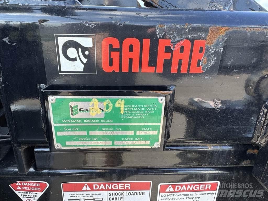 Mack GR64F Další