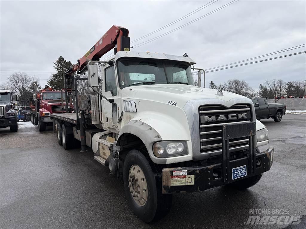 Mack GU700 Nákladní vozidlo bez nástavby