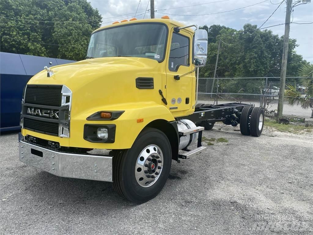 Mack MD7 42R Lesnictví – ostatní