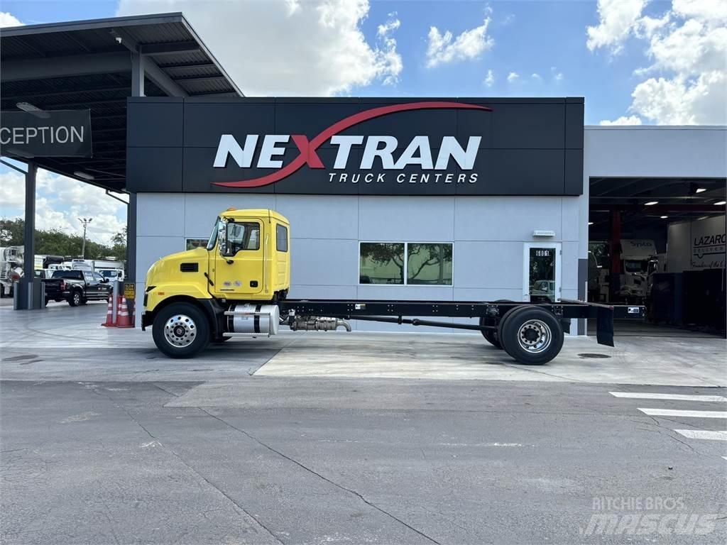 Mack MD7 42R Lesnictví – ostatní