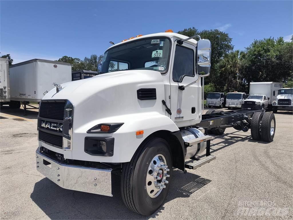 Mack MD7 42R Sklápěče