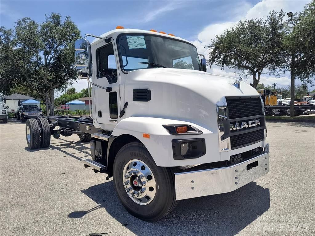 Mack MD7 42R Sklápěče