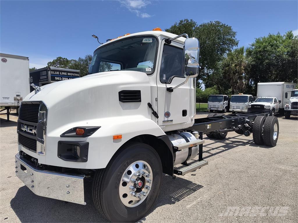 Mack MD7 42R Nákladní vozidlo bez nástavby