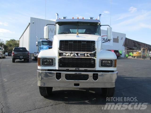 Mack PI64T Tahače