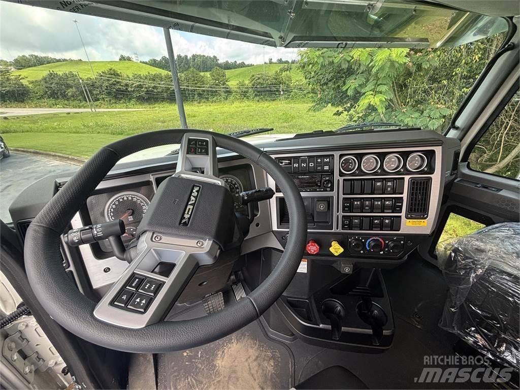 Mack PI64T Tahače