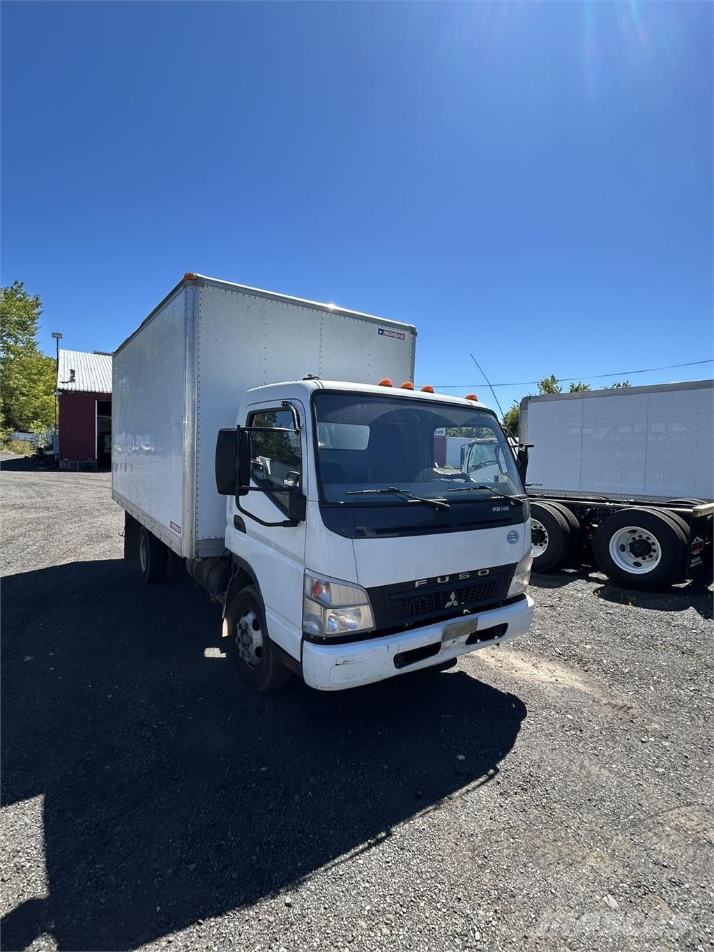Mitsubishi FUSO FE140 Skříňová nástavba
