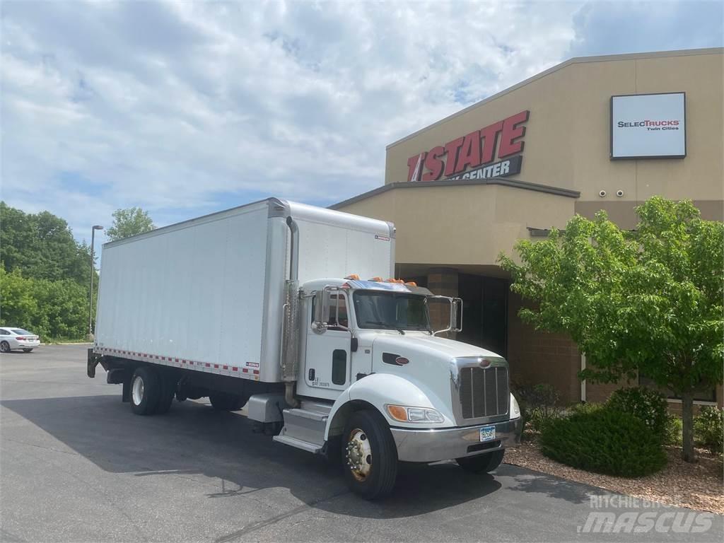 Peterbilt 337 Skříňová nástavba