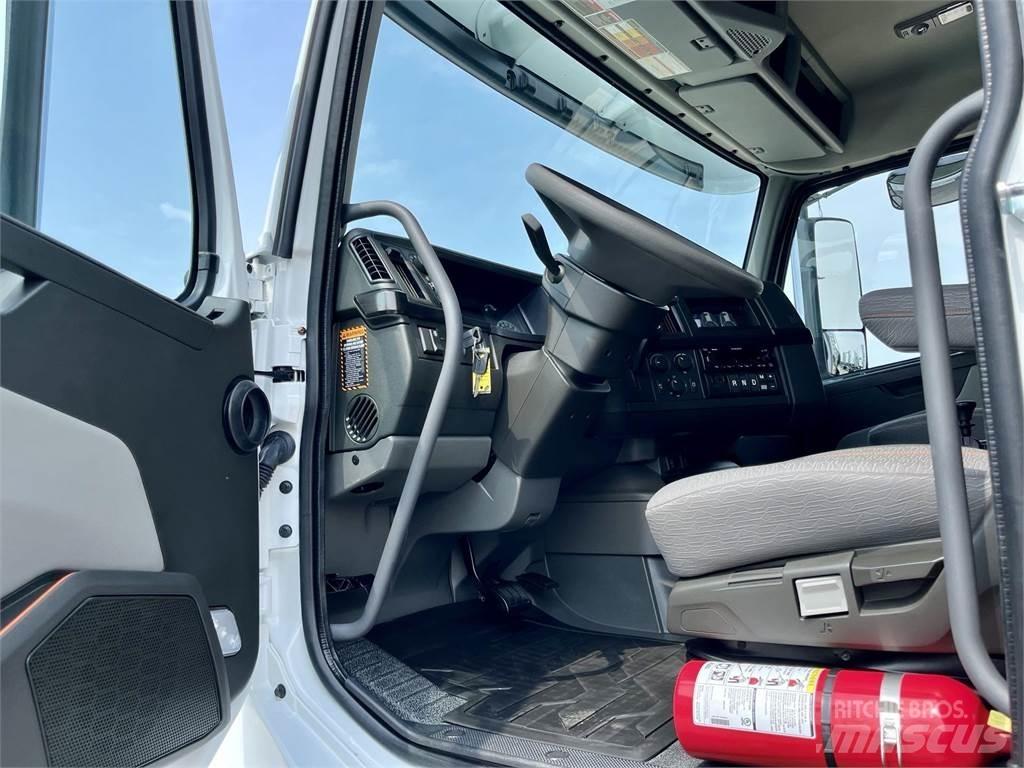 Volvo VHD64F300 Sklápěče